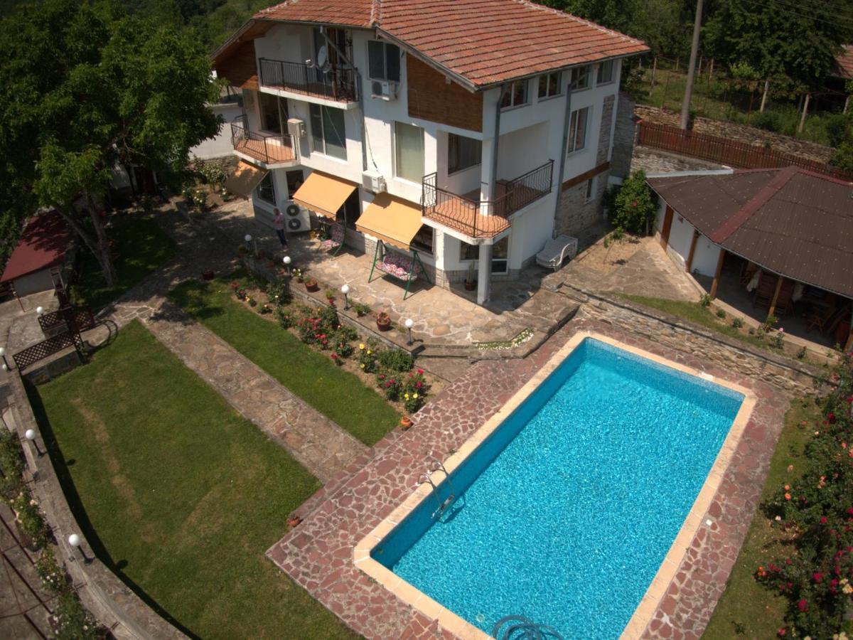 Rosarium Residence Guest House ดรียาโนโว ภายนอก รูปภาพ