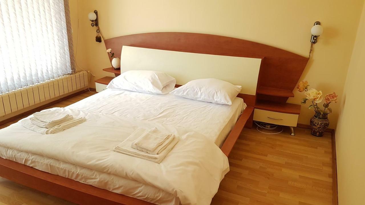 Rosarium Residence Guest House ดรียาโนโว ภายนอก รูปภาพ